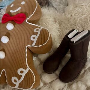 New Ugg Chocolate Brown Boots ladies 10